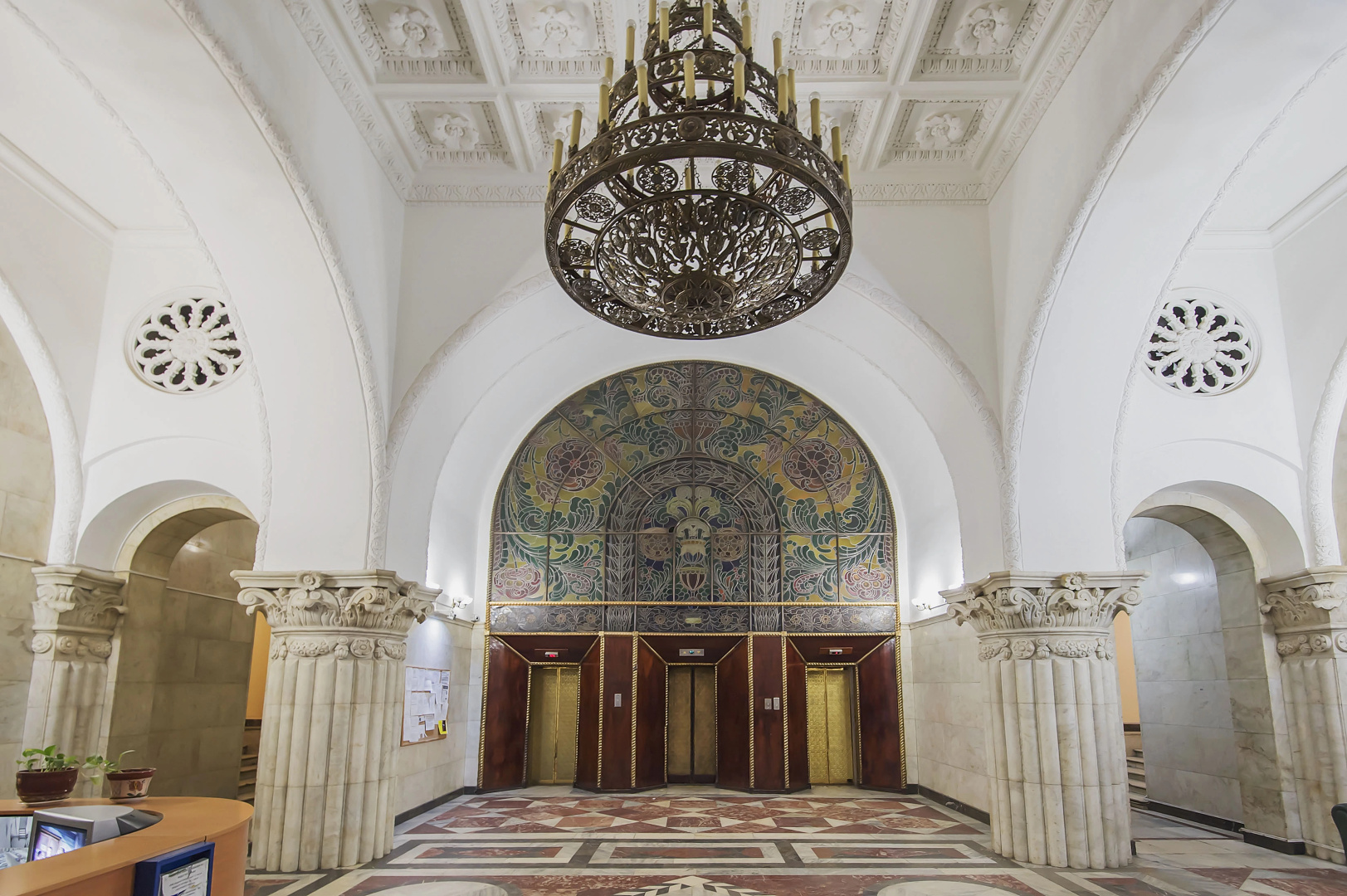 Квартира GM Apartments в Сталинской высотке