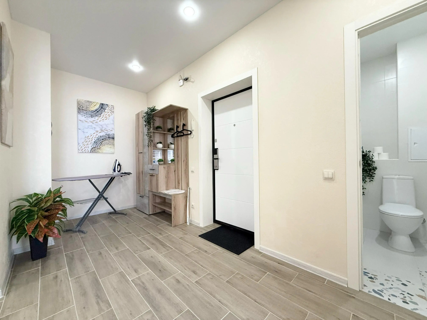 Апартаменты 2-к на Майской