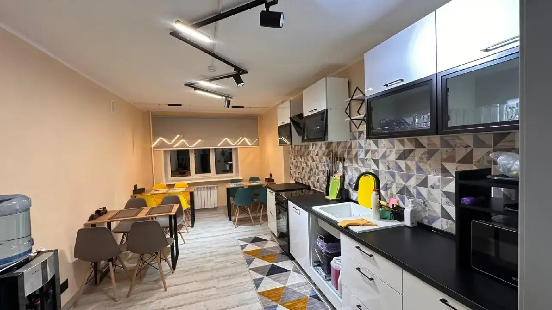 Хостел Атом 51