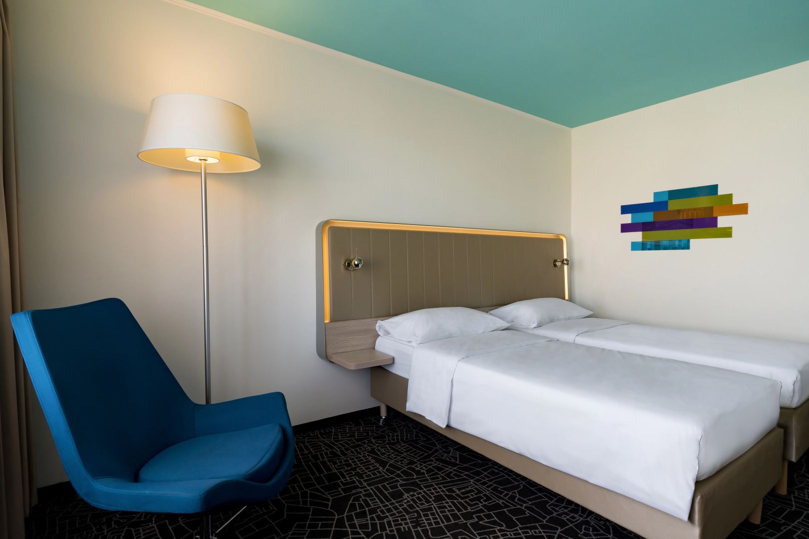 Отель Космос Прибалтийская