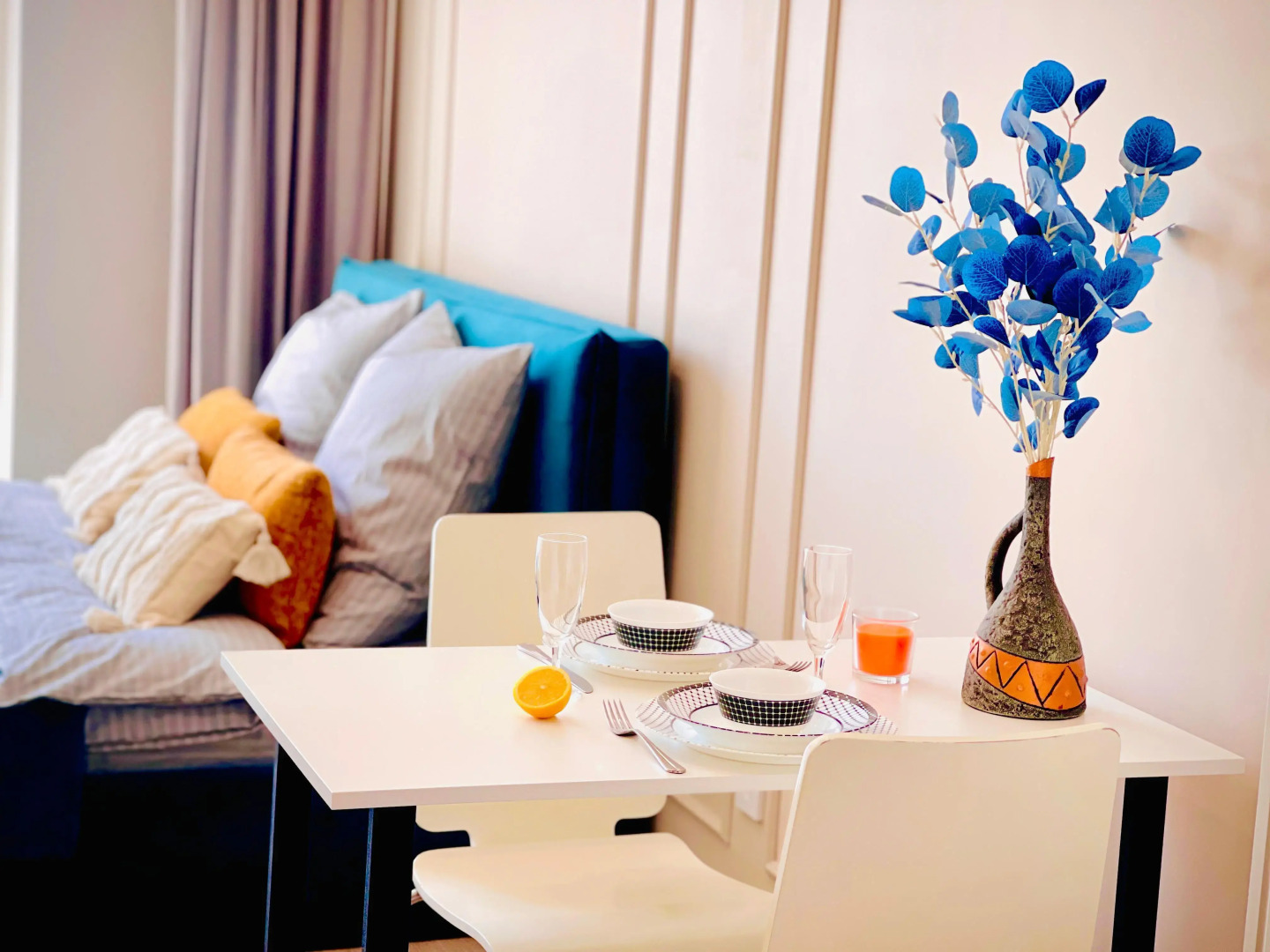 Апартаменты студия на Новоостаповской 20