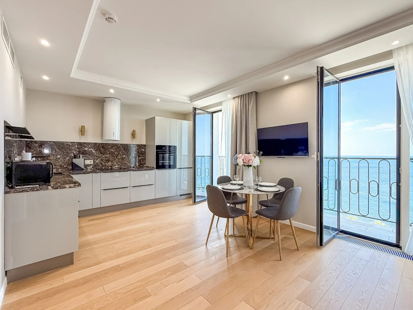 Апартаменты Монако 24 ЖК Граф Толстой 311