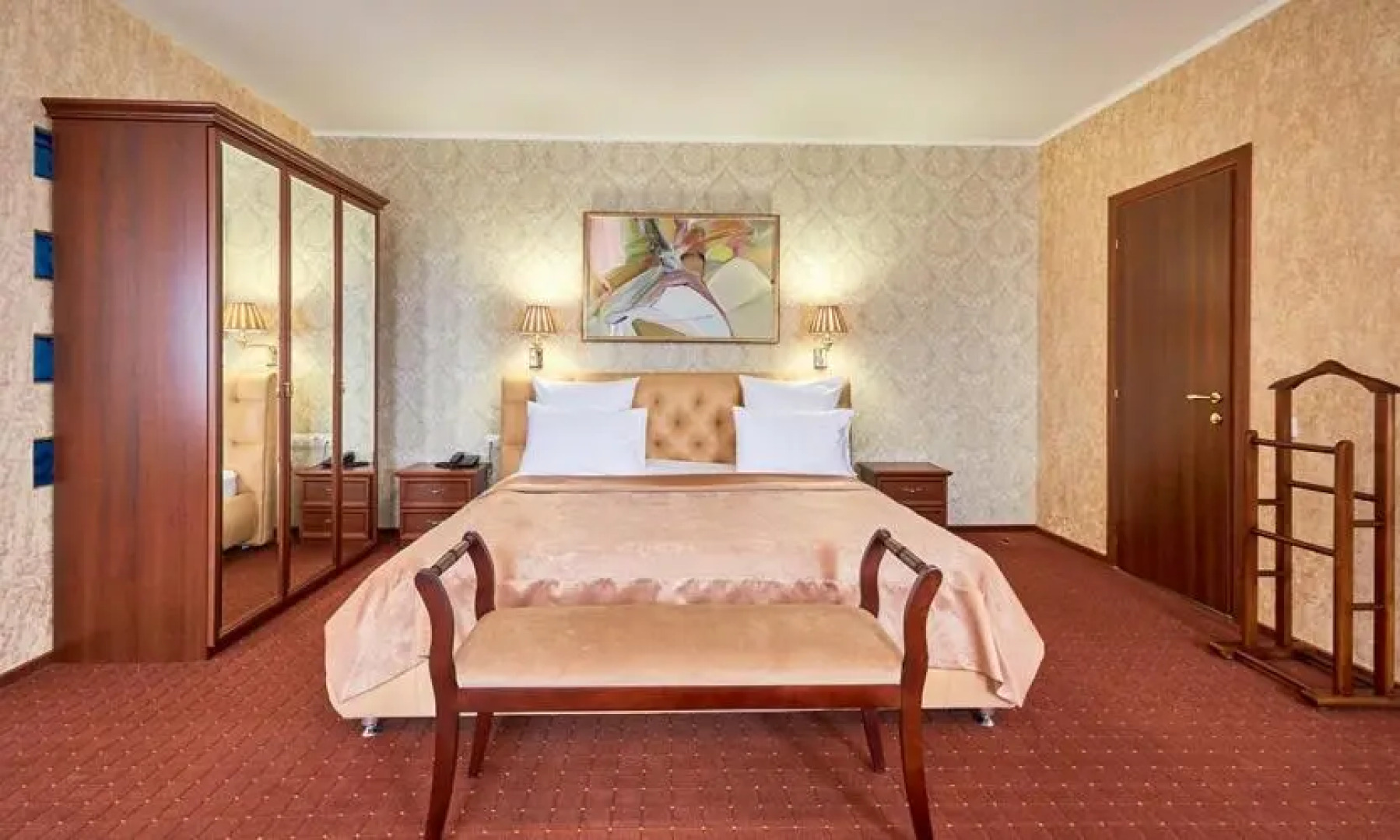 Отель Форум