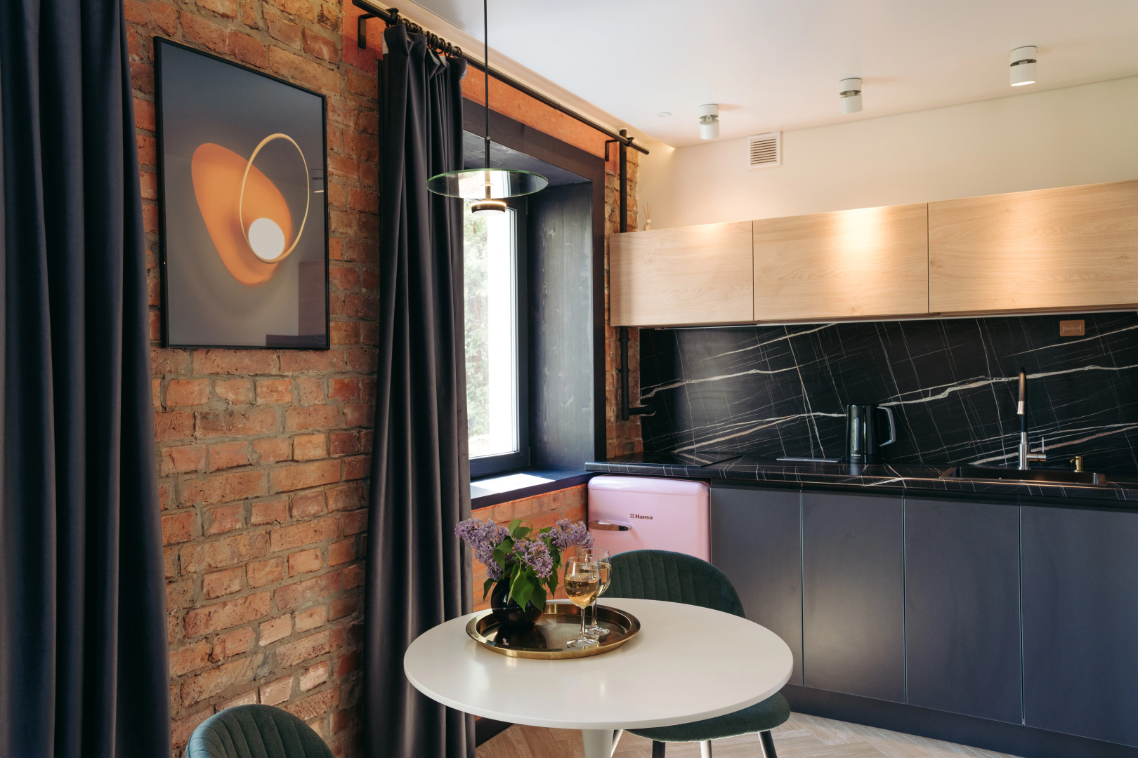 Апартаменты Live in Karelia на Луначарского 3