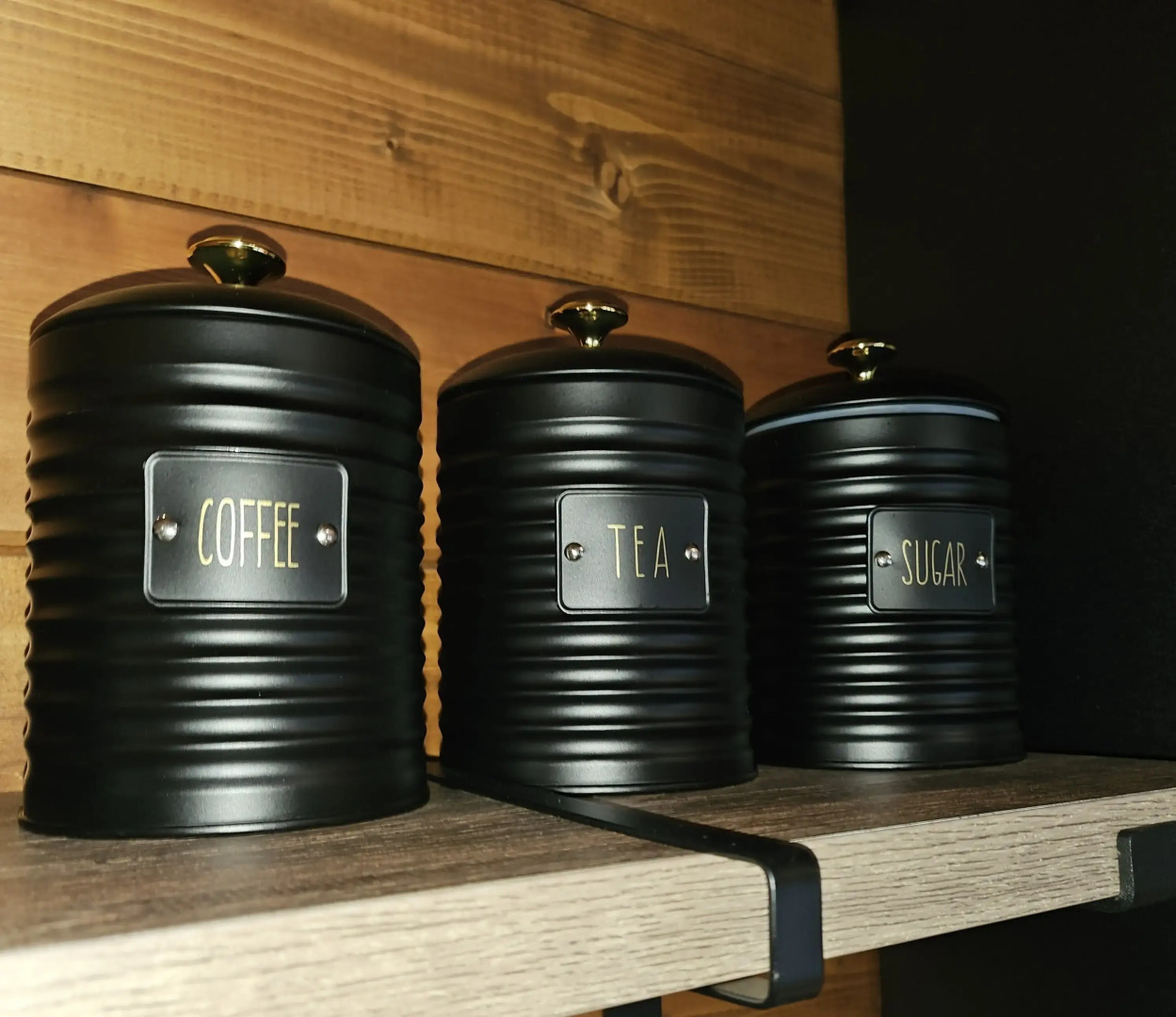 Частный дом темный А-фрейм