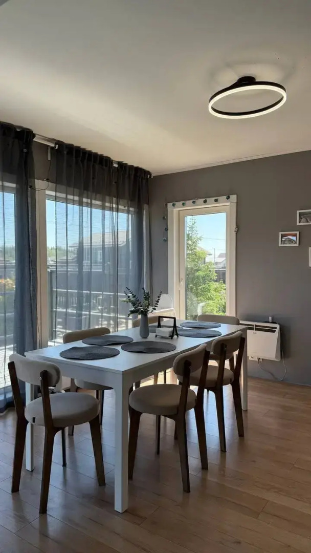 Частный Дом Большой семейный с панорамными окнами