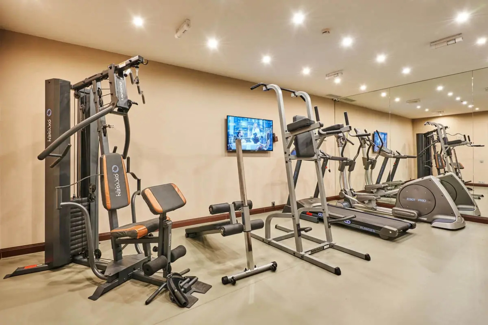 Маджестик Бутик Отель Делюкс