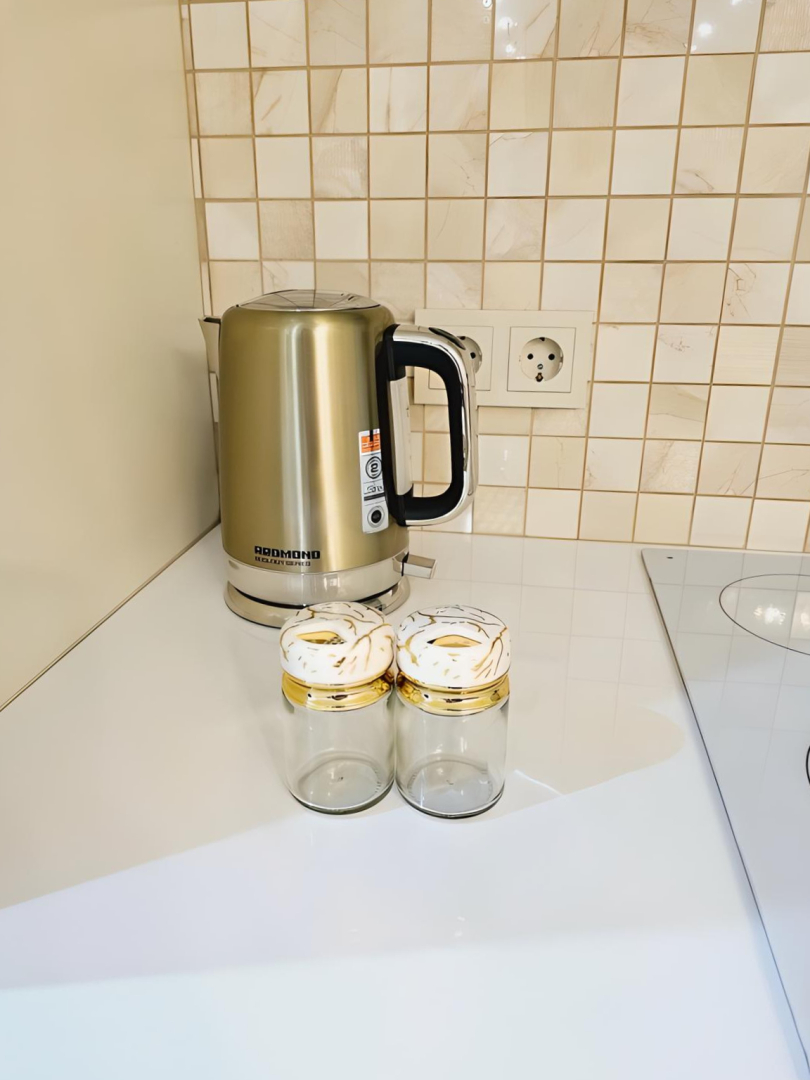 Апартаменты Шикарная Квартира в Стиле Неоклассика с Видом на Горы