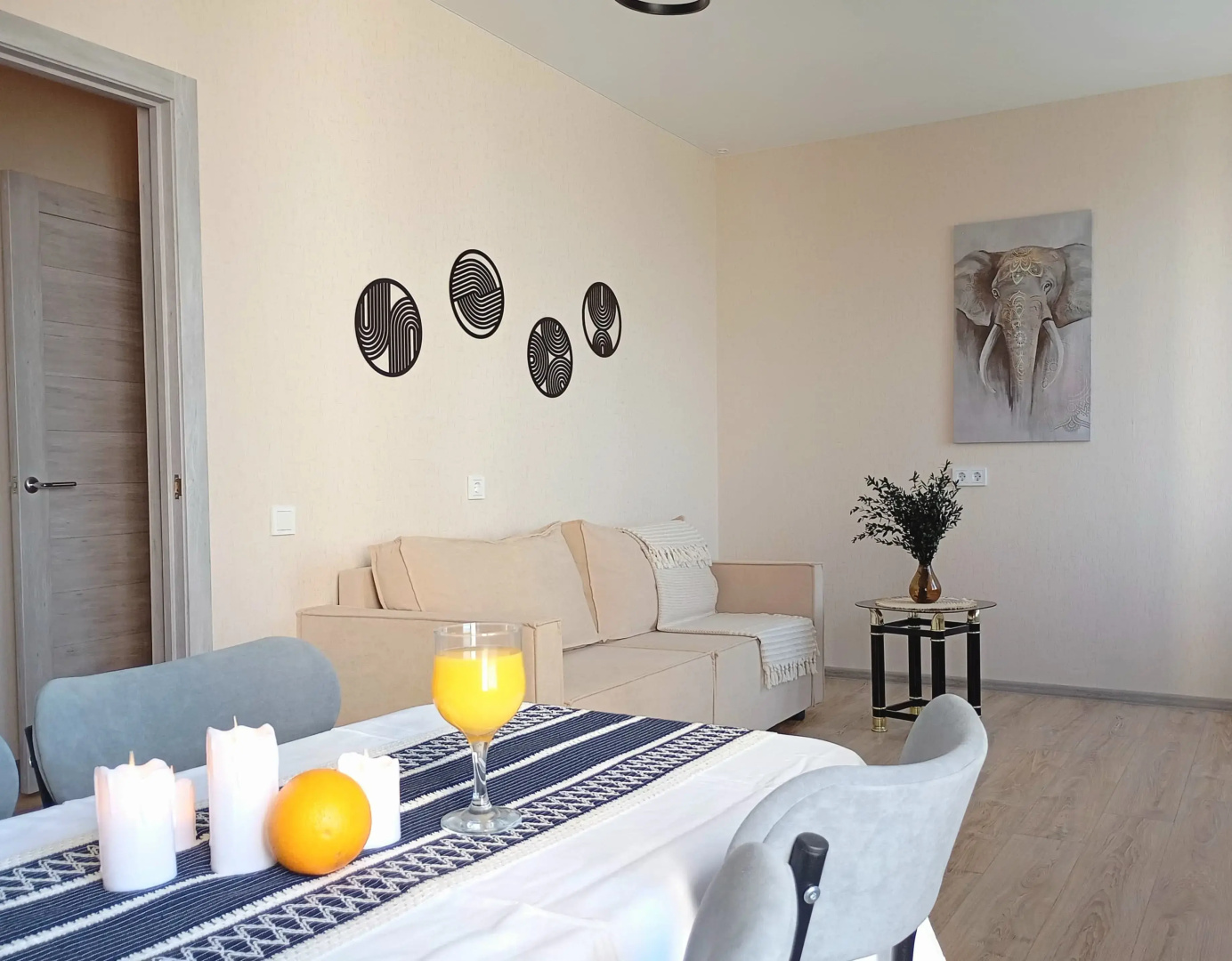 Квартира So fine Сети DeNewHome, Евротрешка в Центре с Парковочным Местом