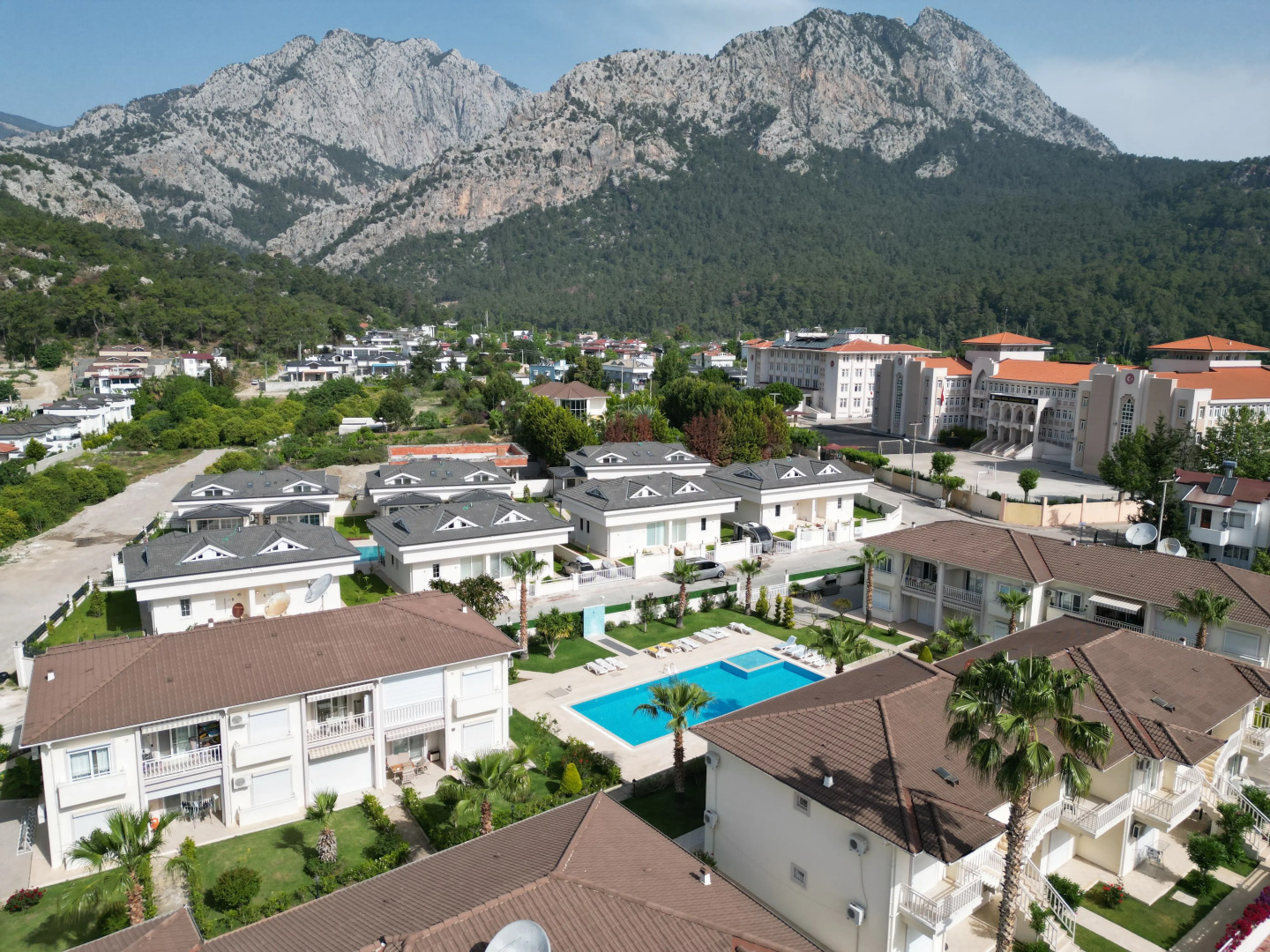 Квартира Две спальни с видом на горы