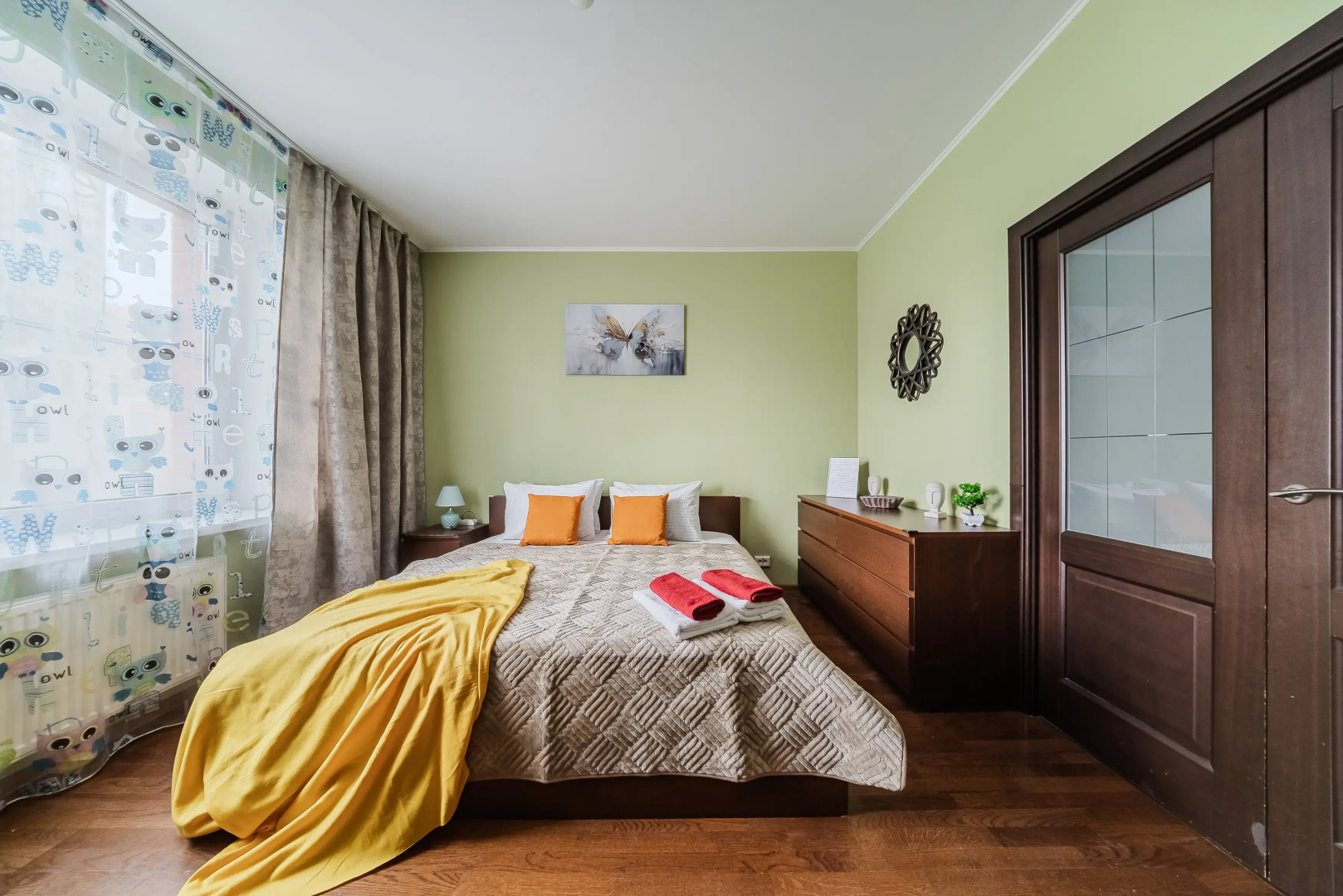 Квартира Просторная 2-х Комнатная Квартира в Московском Районе