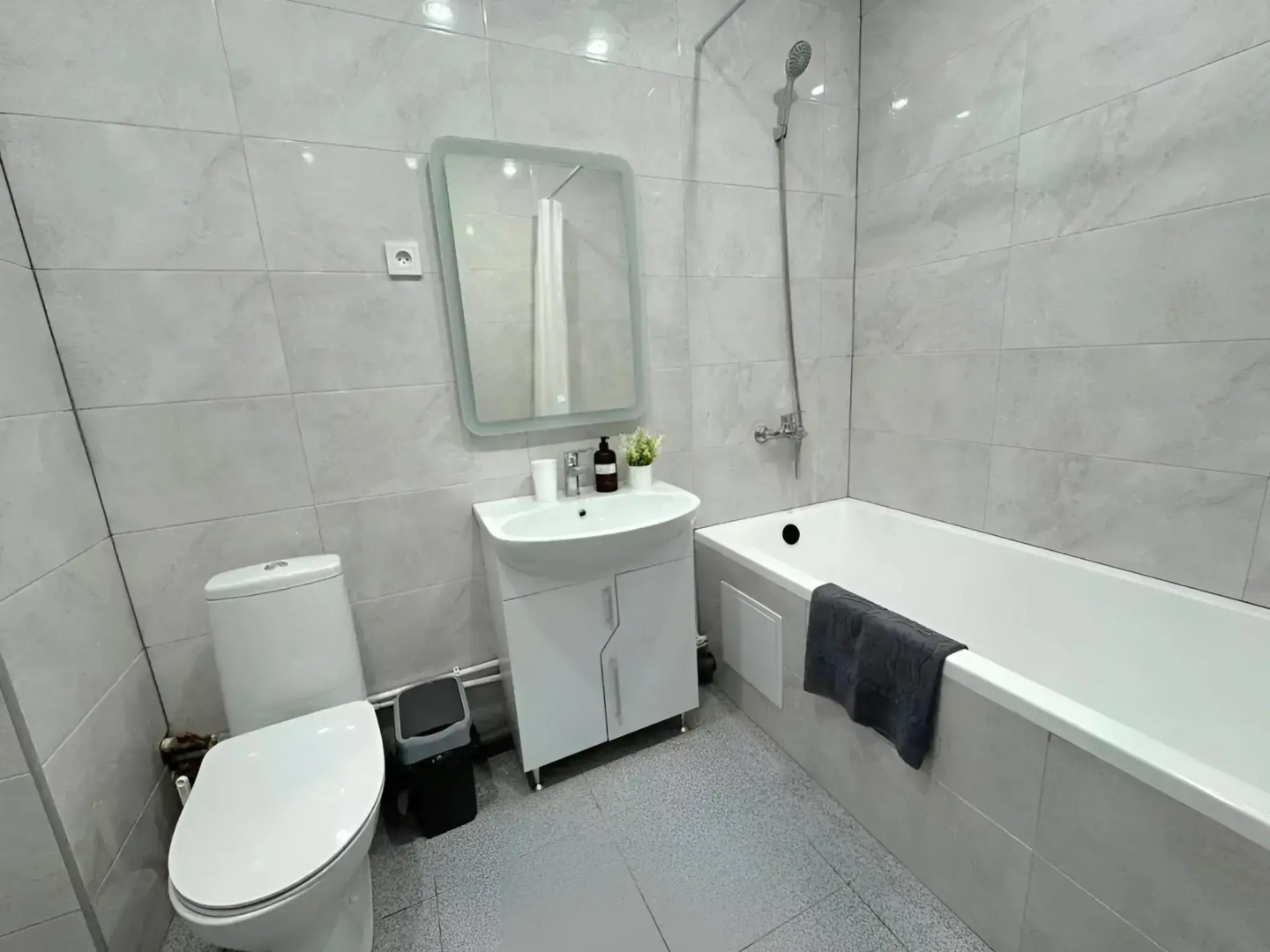 Квартира Уютная от ProКвартиры у Метро рядом с Центром на Декабристов 89В