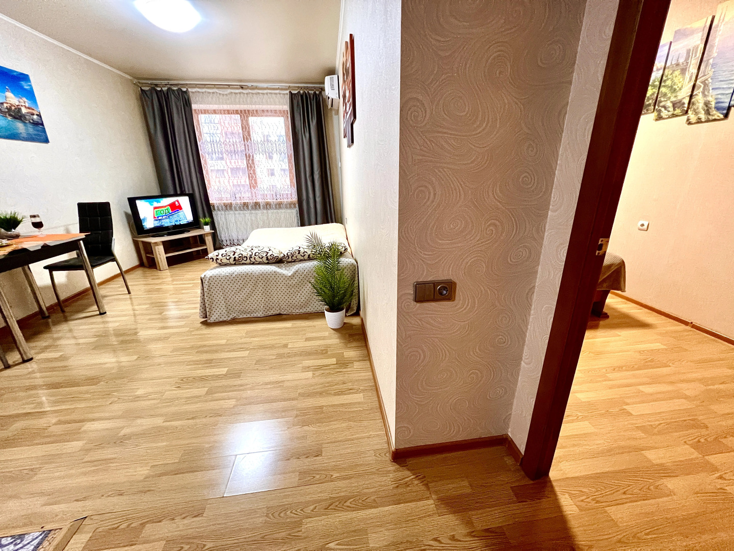 Апартаменты двухкомнатные на 13 этаже в ЖК Современник рядом с МТЛ-Арена