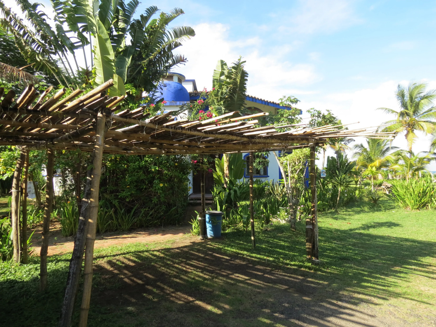 Отель Eco Coco Loco by Rotamundos