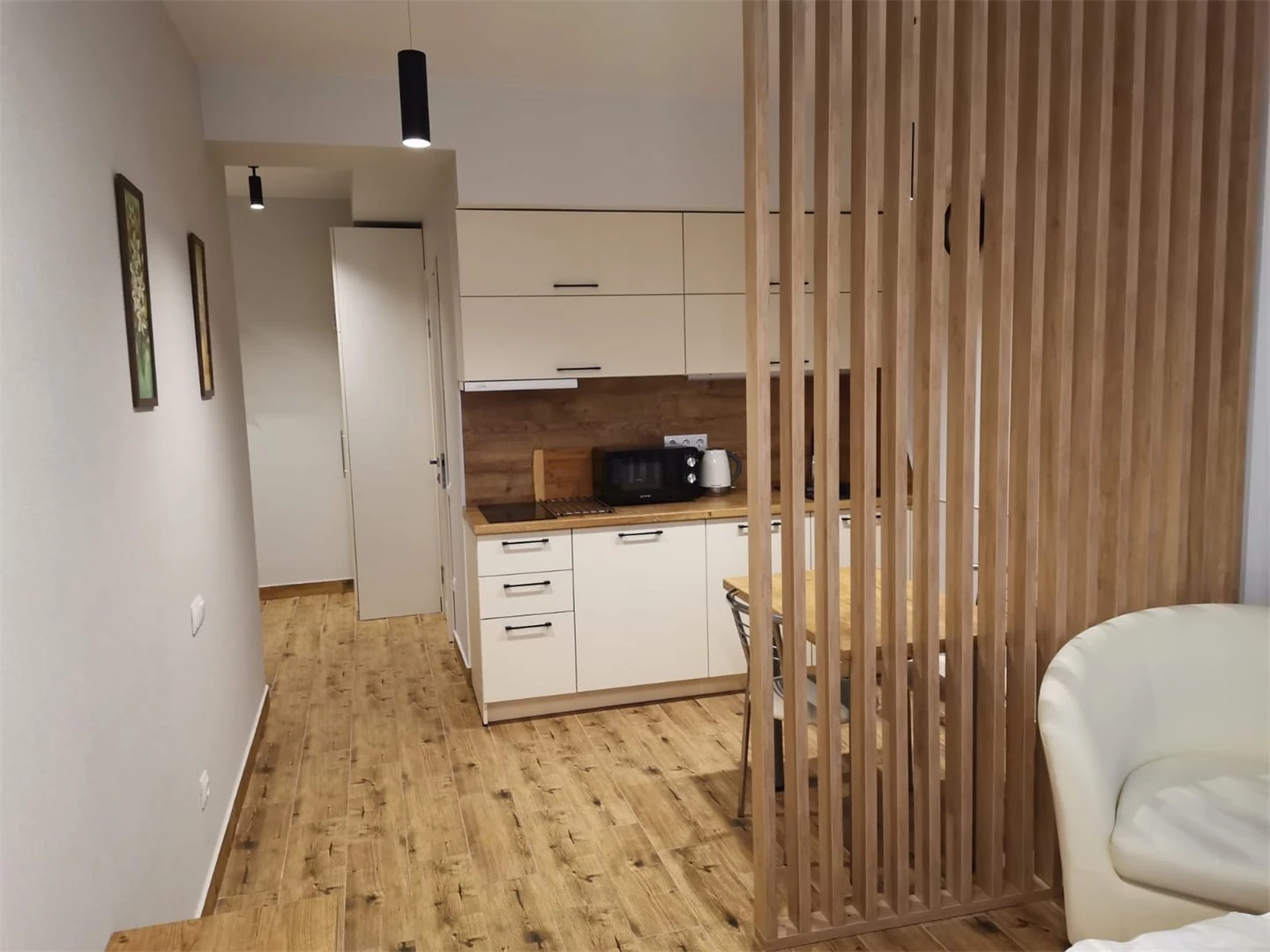 Жилое помещение Учительская 7