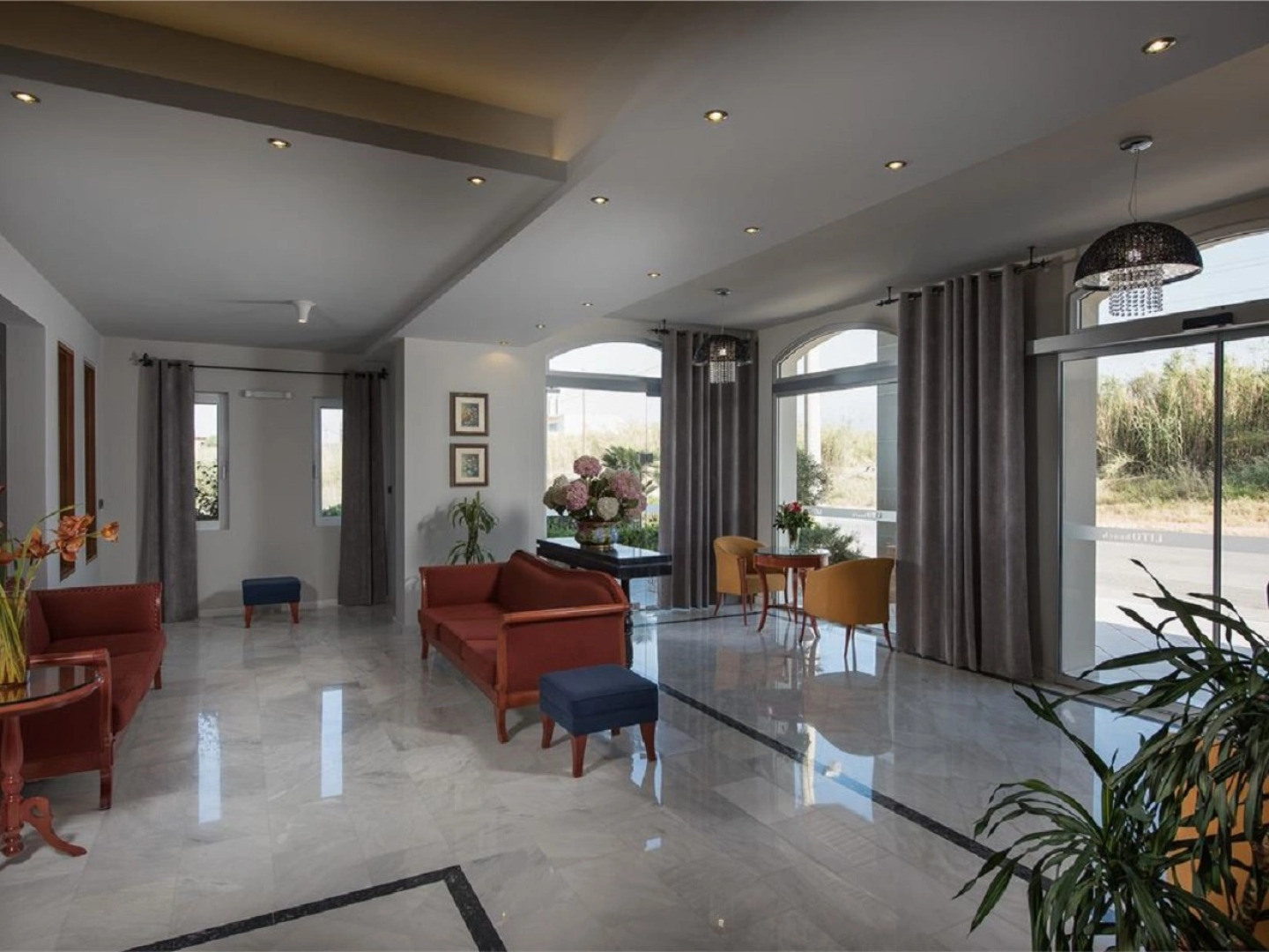 Отель Lito Beach