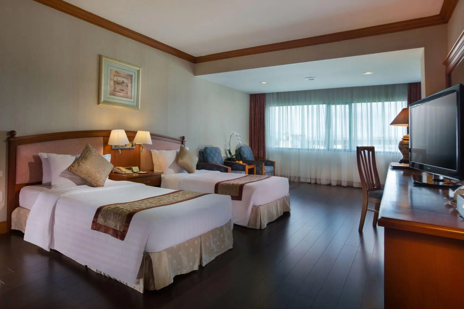 Отель Halong Plaza