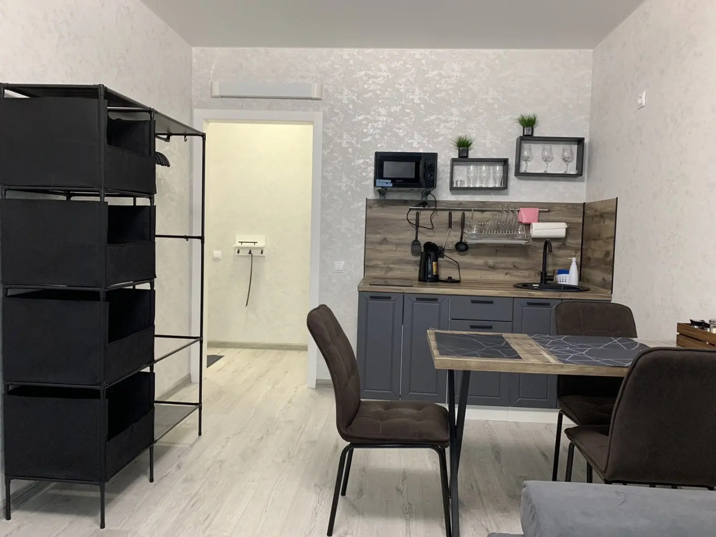 Апартаменты Ассорти стильная студия с удобствами