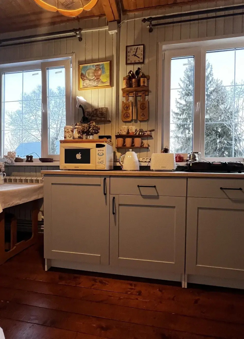 Частный дом четырехкомнатная дача 120 м²