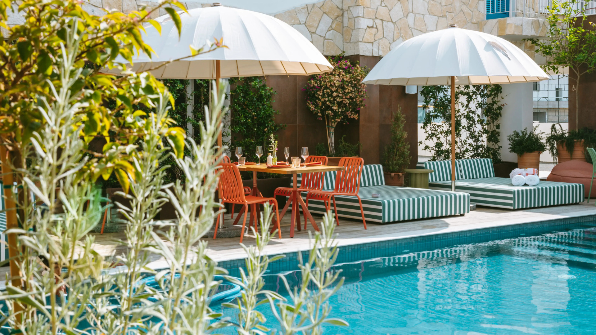 Апарт-отель Liv & Co Suites & Villas