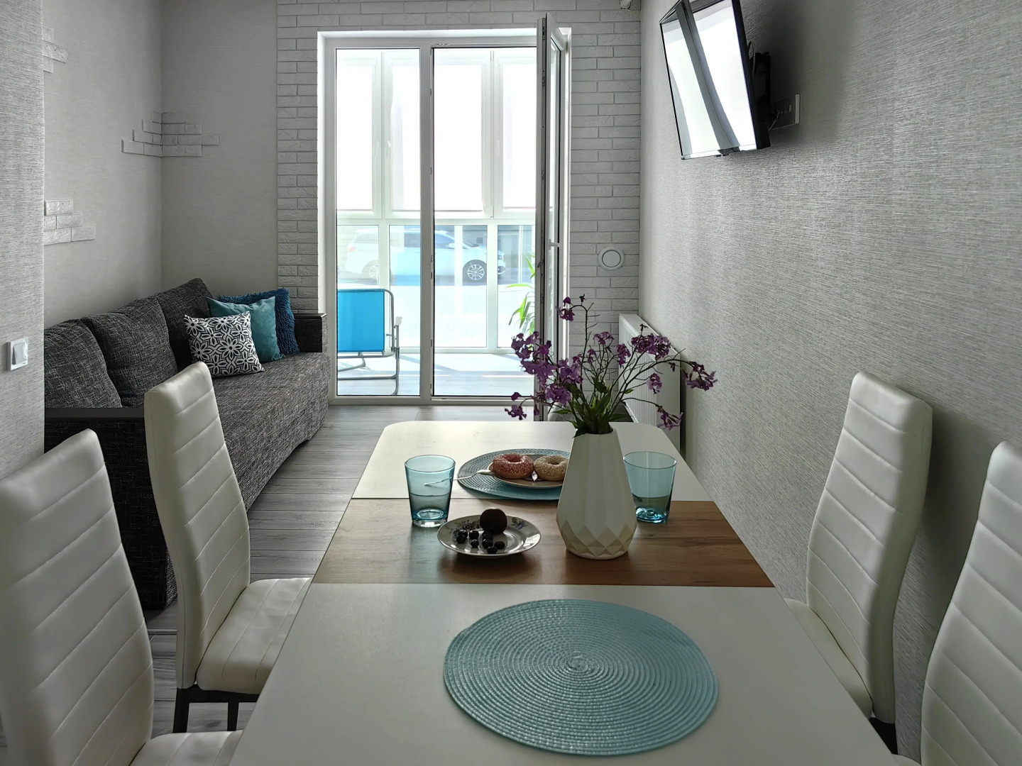 Апартаменты Стоп.Снято! С лоджией Акварель