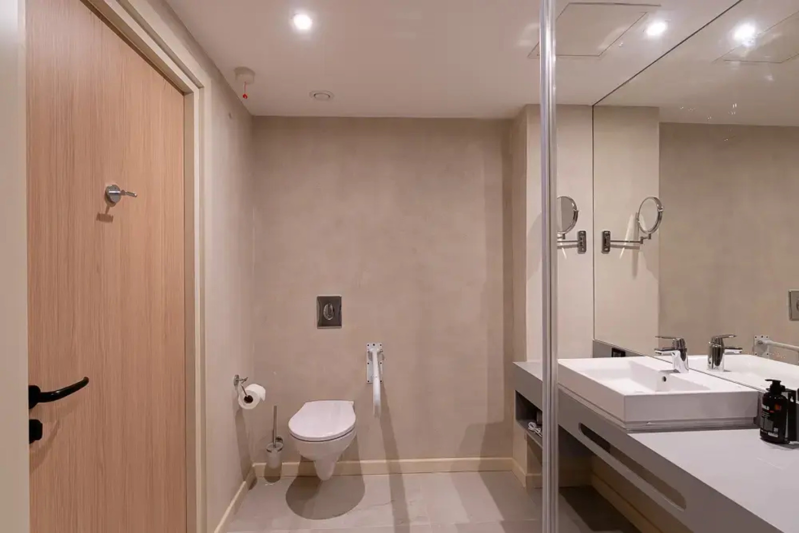 Отель Renion City