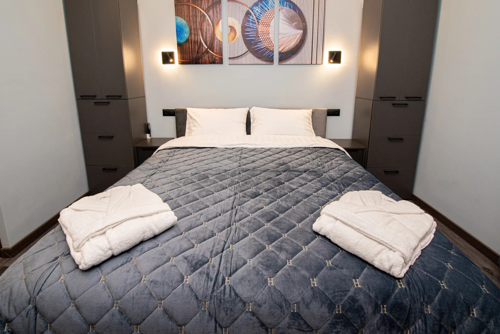 Квартира комфортабельная однокомнатная к Вашим услугам всего в 5 минутах ходьбы от метро Семеновская