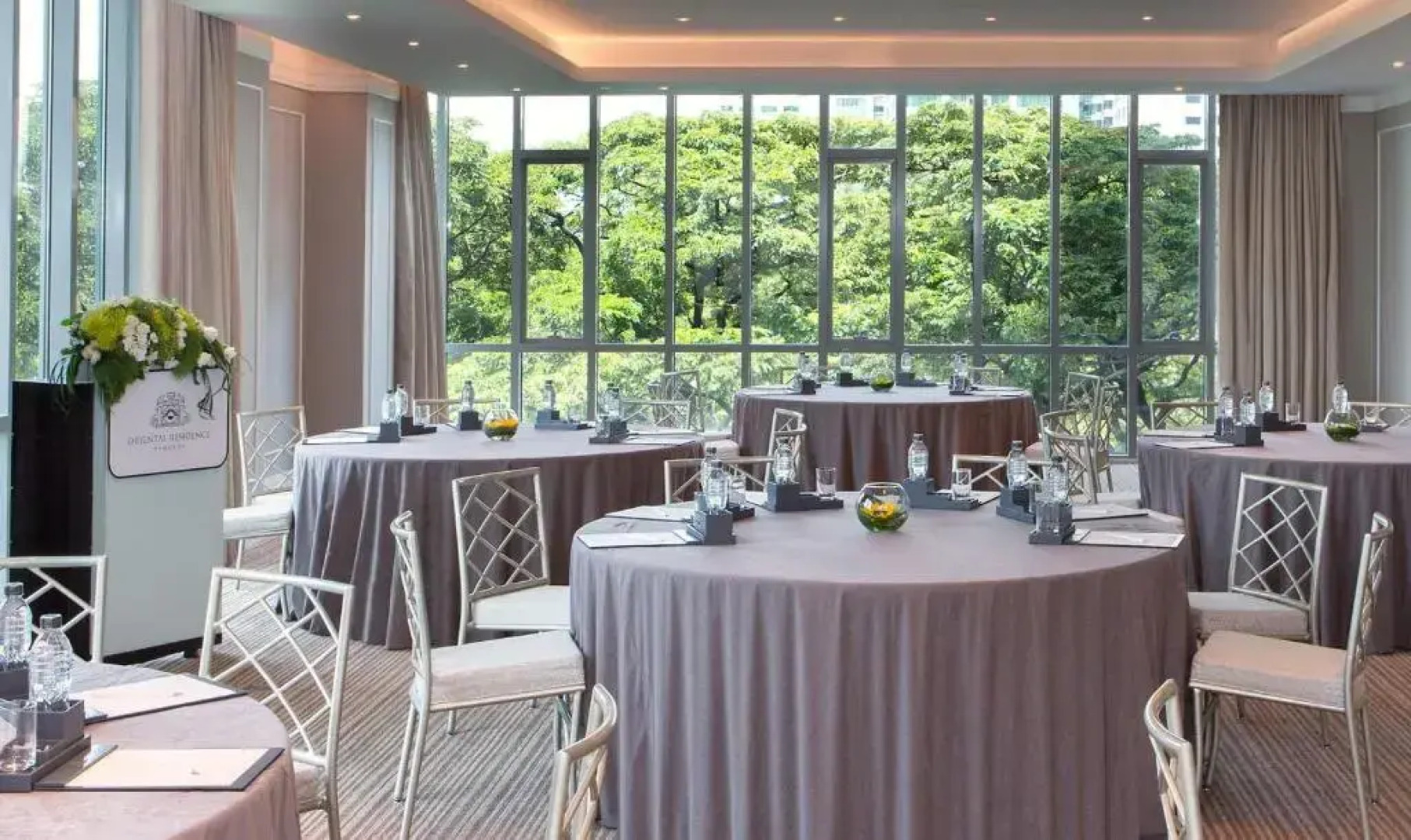 Отель Oriental Residence Bangkok