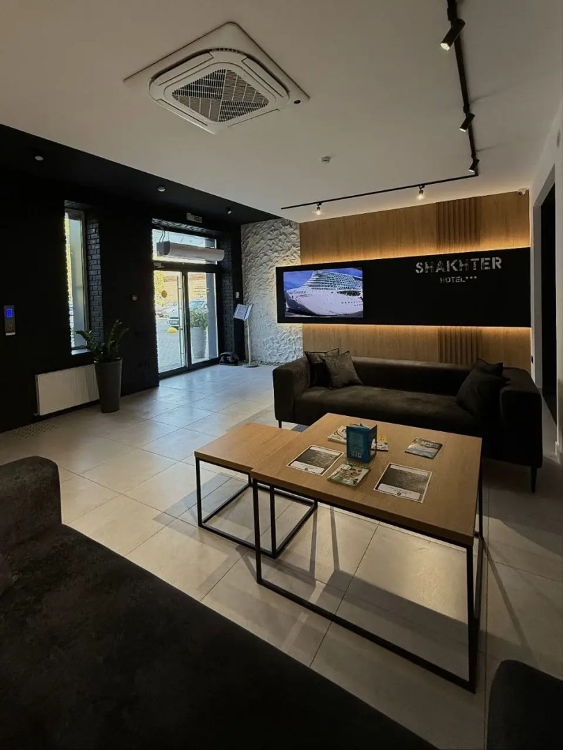 Отель Шахтёр