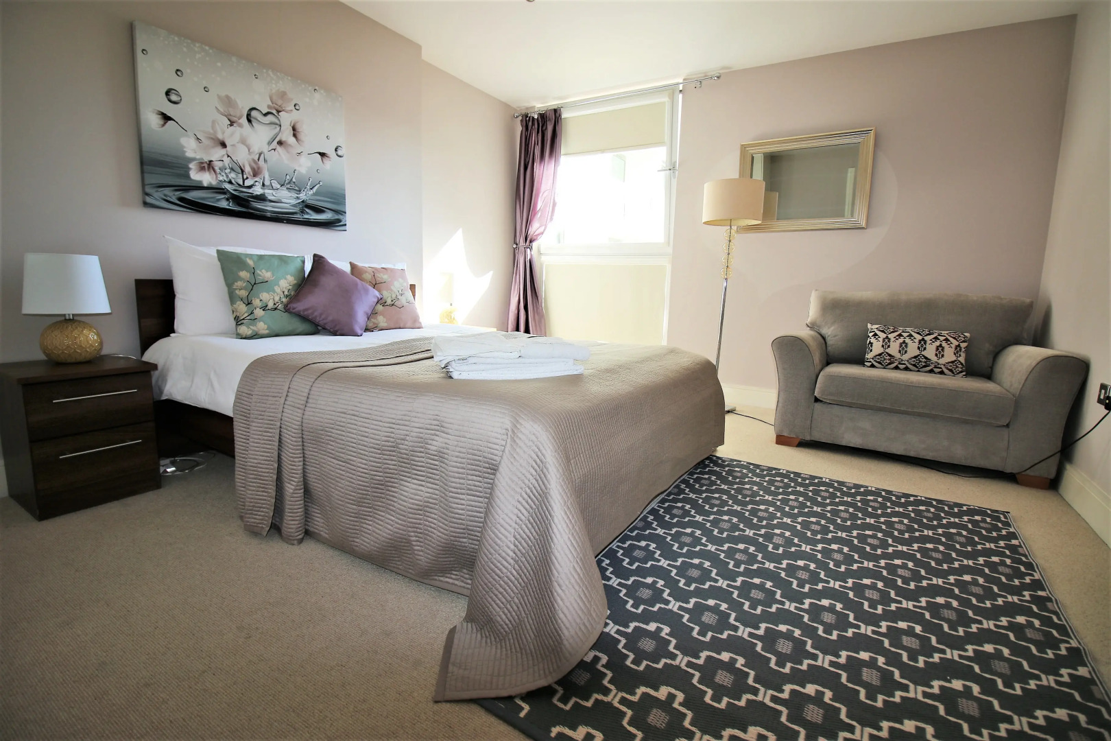 Апартаменты Extravagant Court