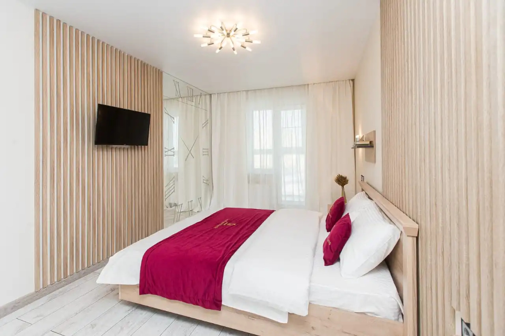 Апартаменты на Университетской Набережной