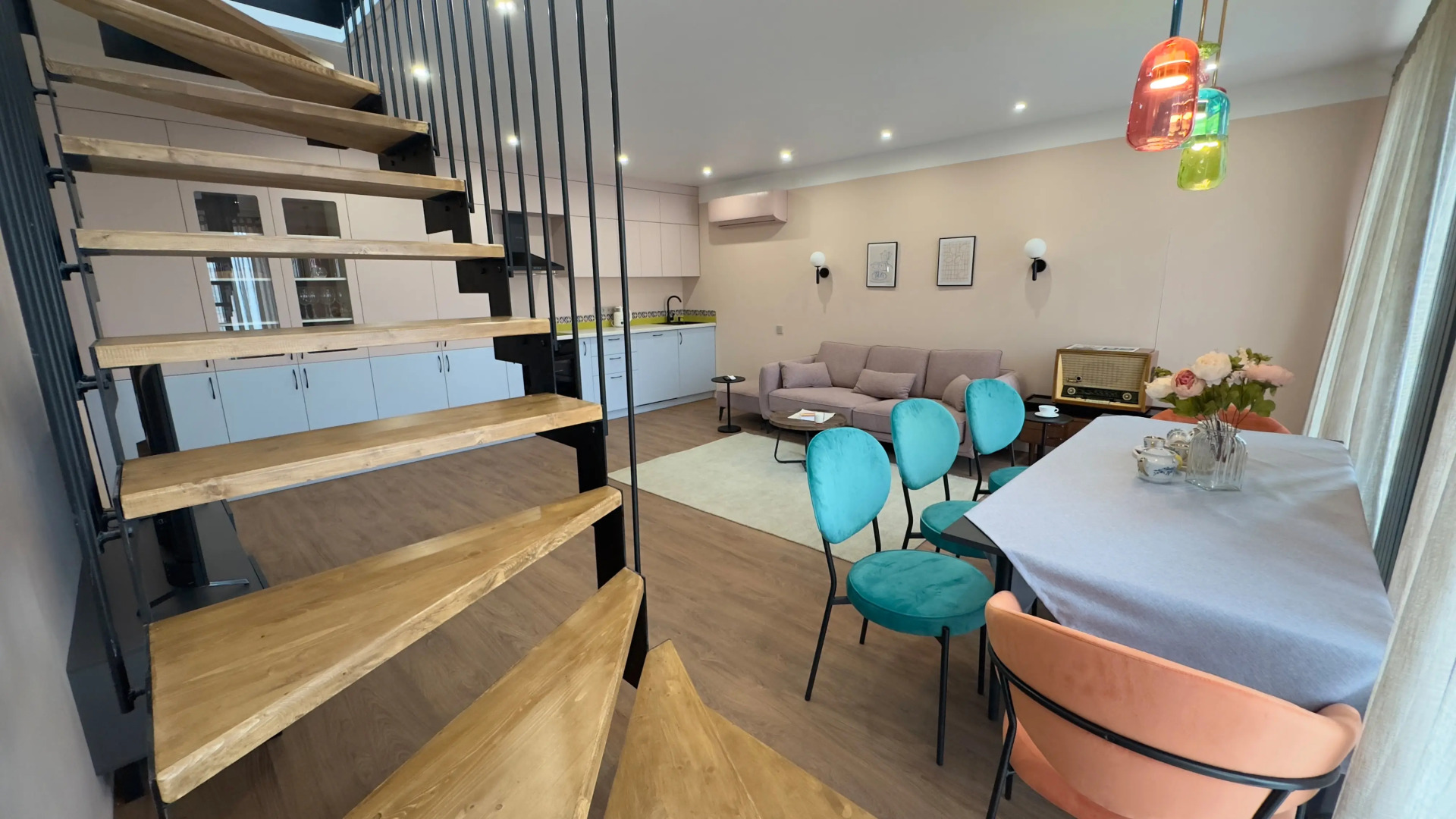 Апартаменты Просторная Двухэтажная