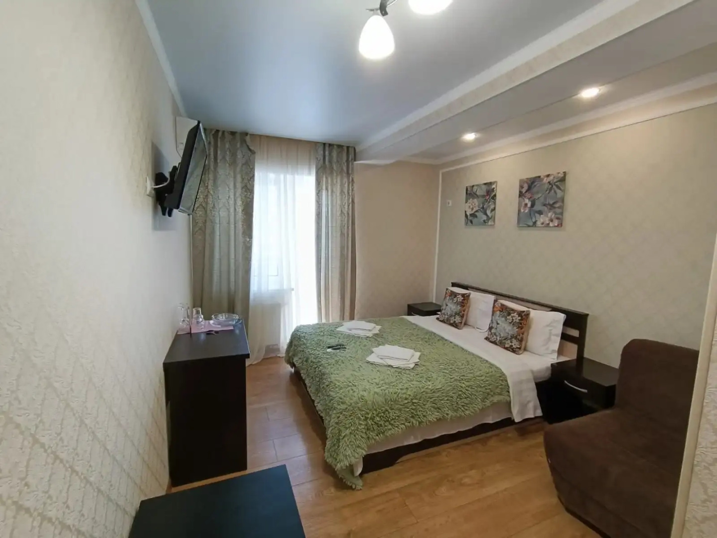 Отель Теплое море