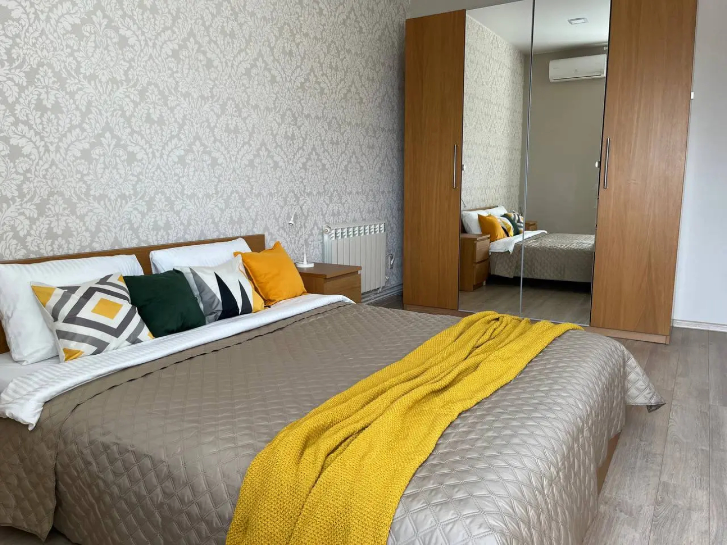 Квартира Просторная Озеро Харовое рядом с центром Казани