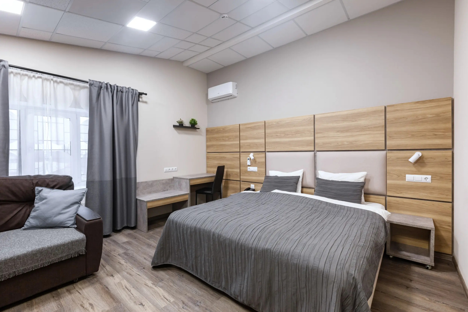 Отель Фурор