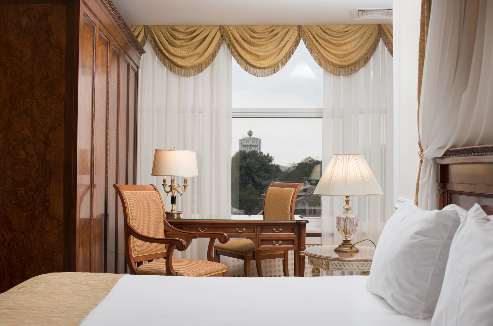 Отель Nobil Luxury