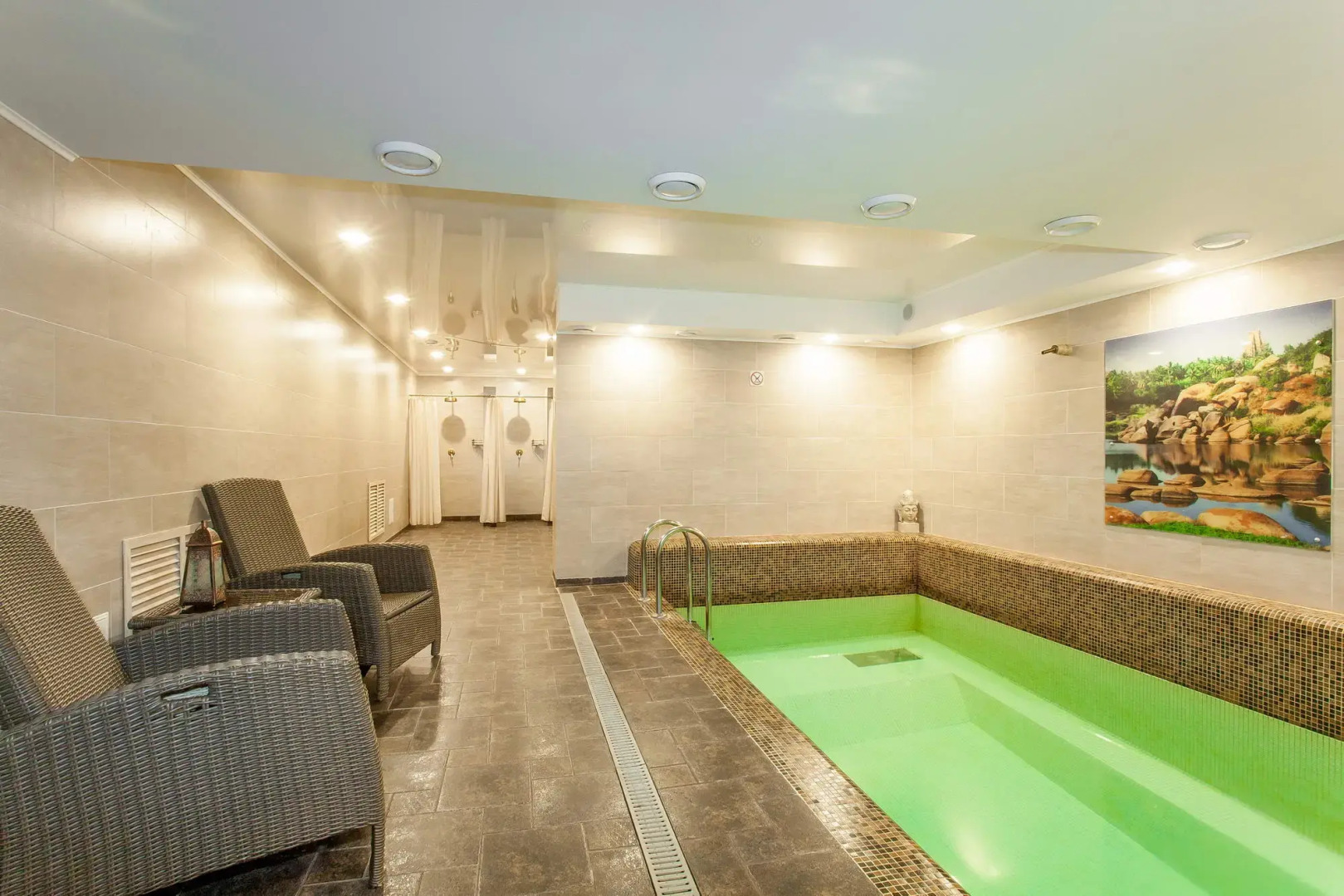 Гостиница Октябрьская