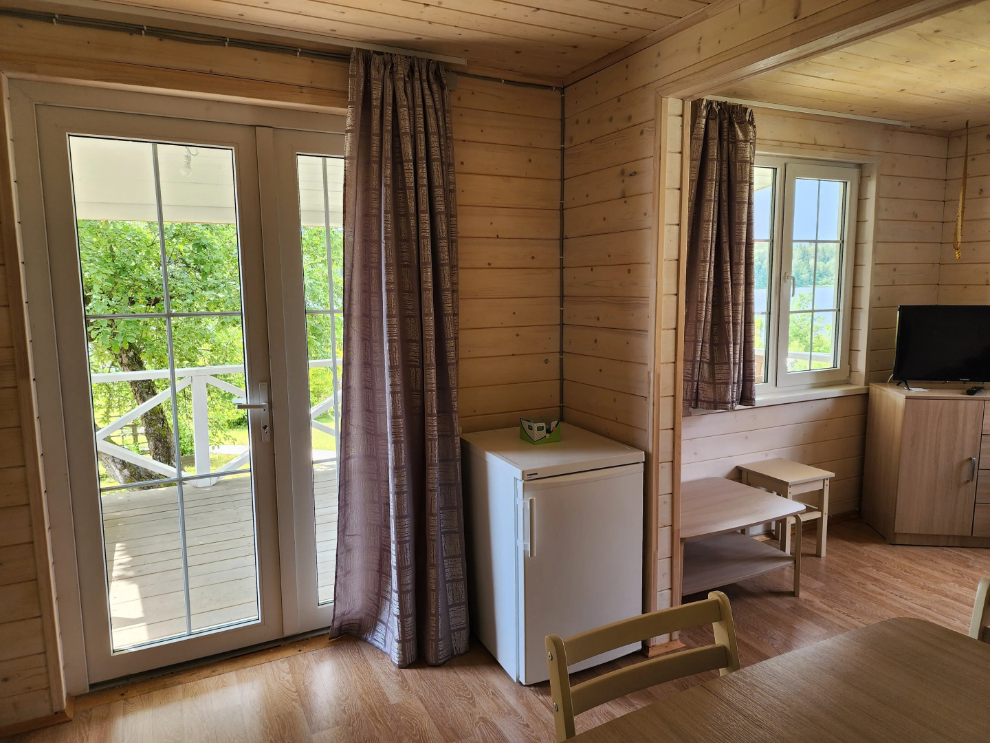 Гостевой дом Домик на озере