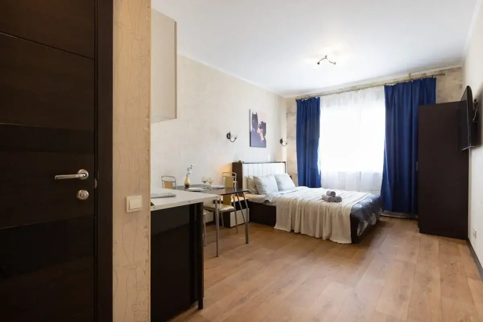 Квартира Life Apartments