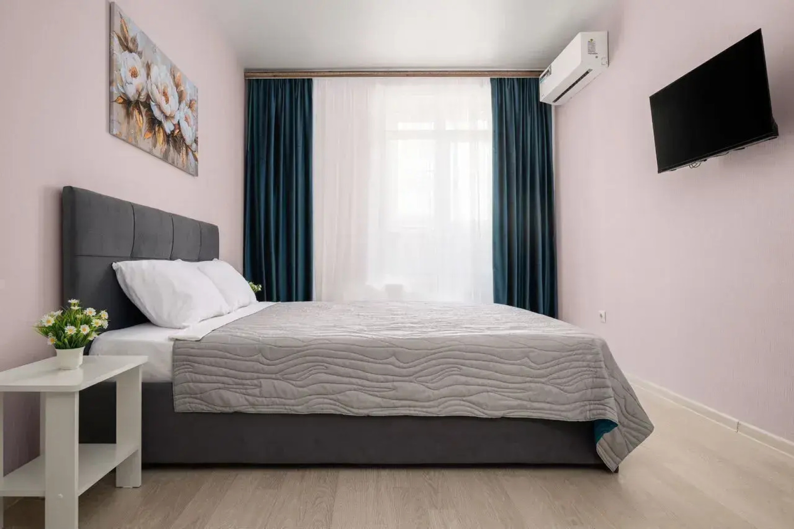 Квартира на бeрегу oзepа