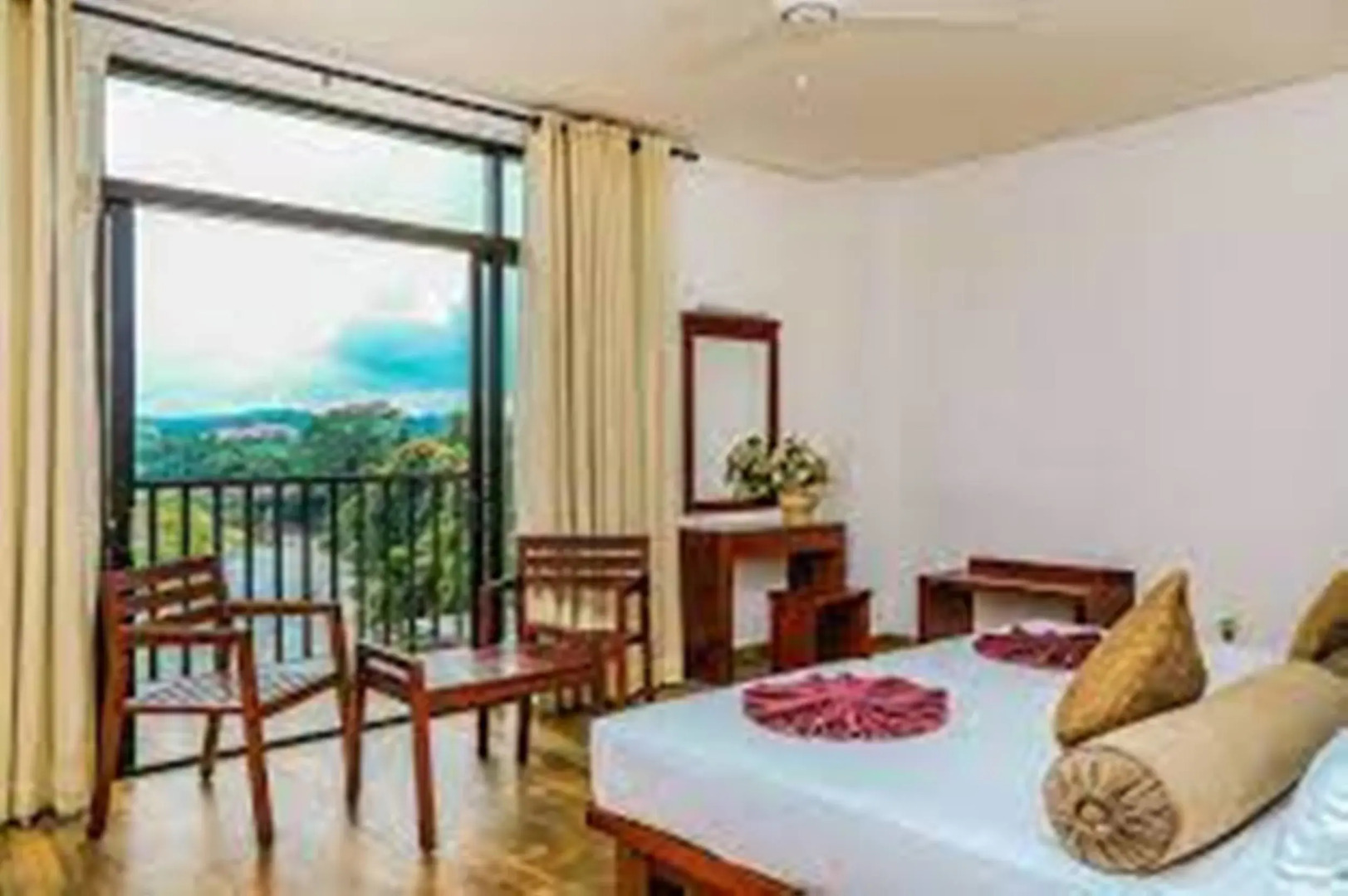 Oak Ray Regency Hotel