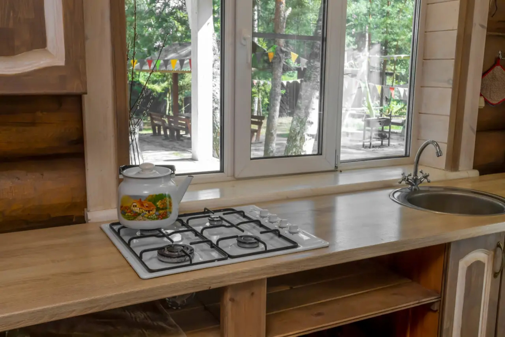 Частный дом в лесу у реки Пра на первой береговой линии