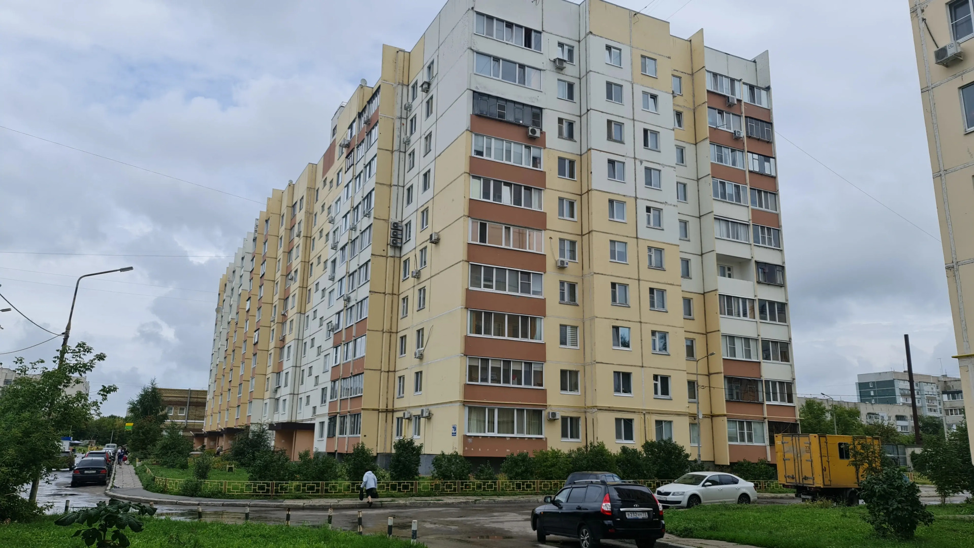 Квартира Двухкомнатная на Ул Отрадная Д79 20007