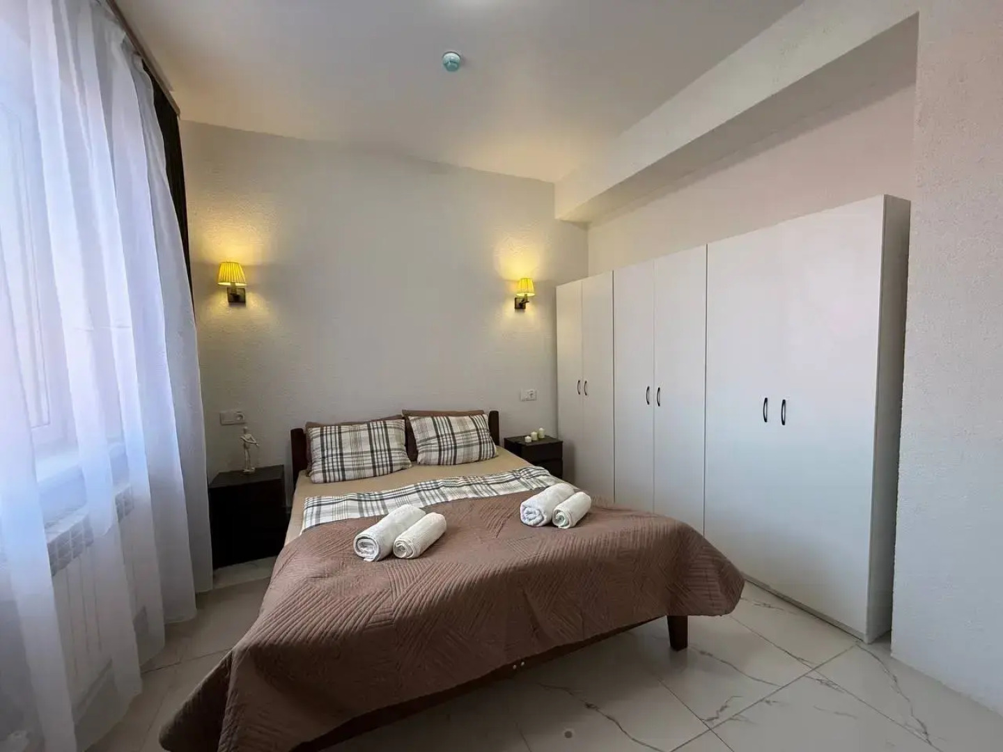 Апартаменты на Алма - Атинской