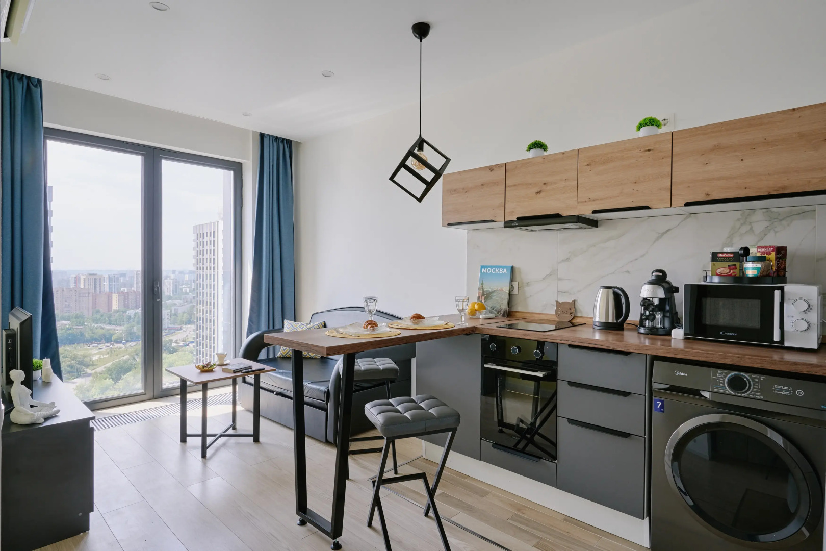 Квартира в Москве с Красивым Видом на Окской 7А