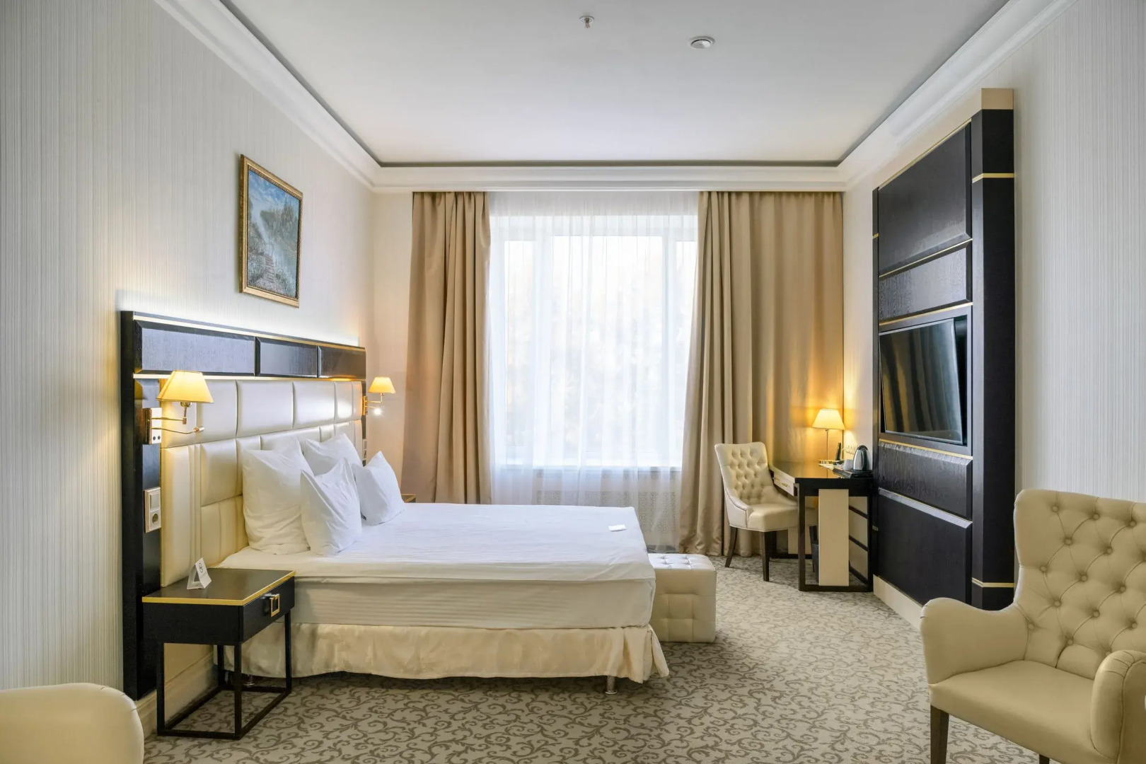 7 Avenue Hotel & SPA