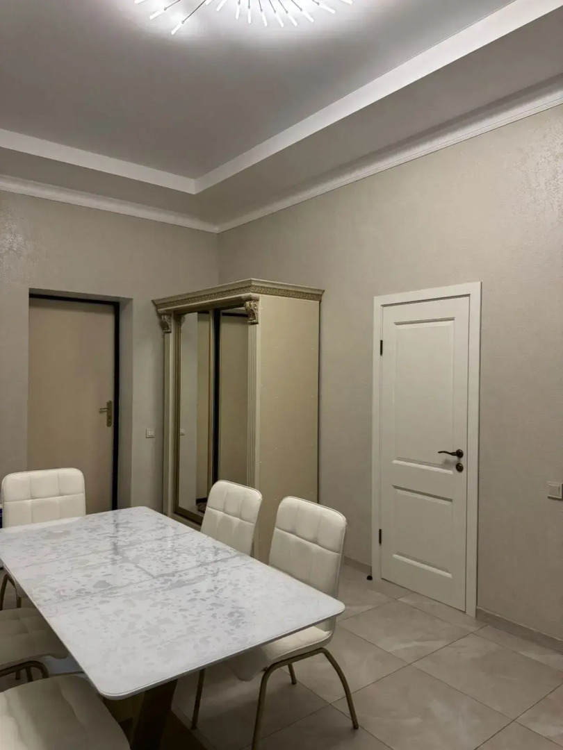 Отель Амаро