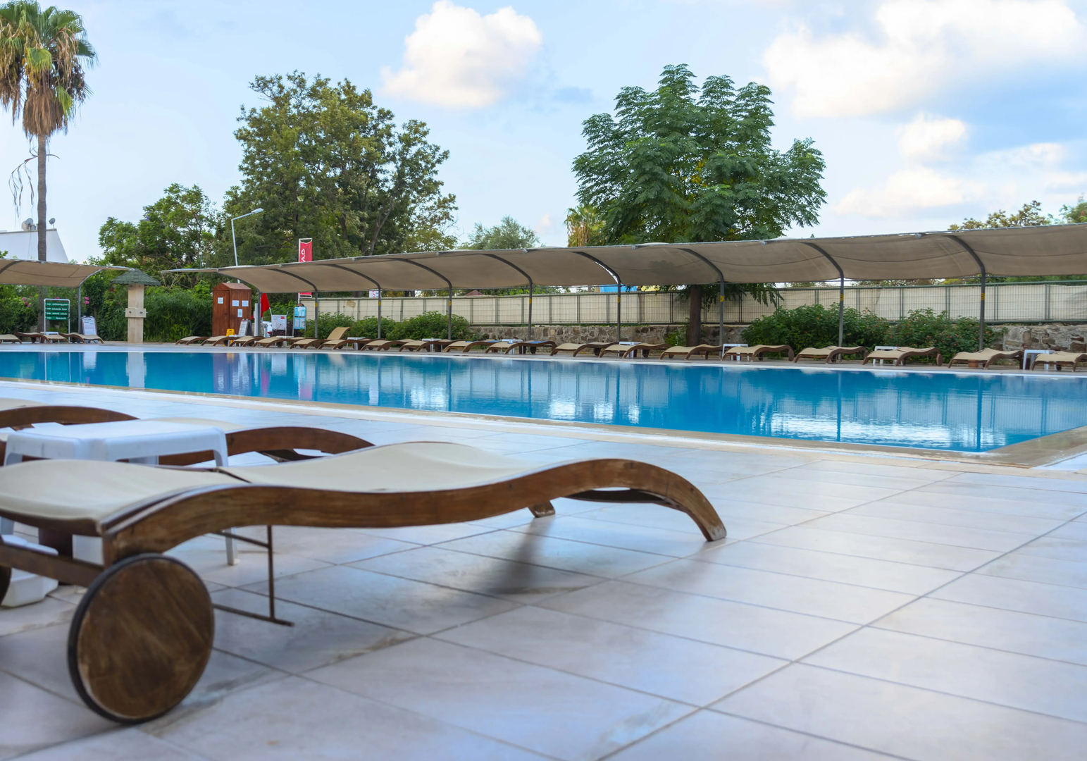 Armas Green Fugla Beach