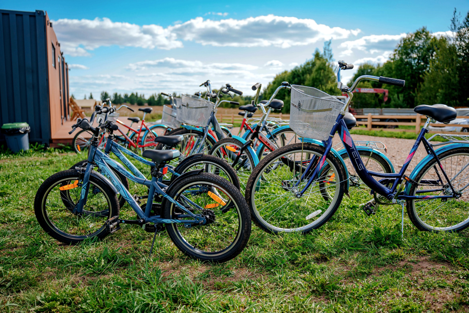 Глэмпинг Носороги