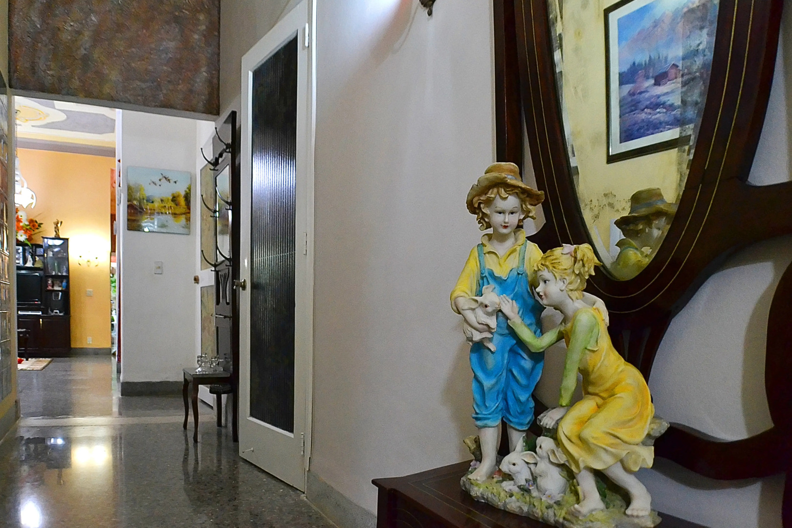 Мини-Отель Hostal Yakelyn